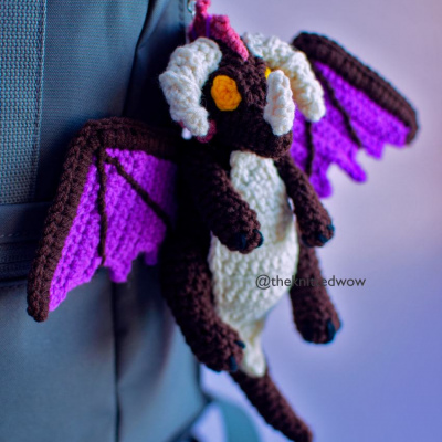 Onyxia Keychain